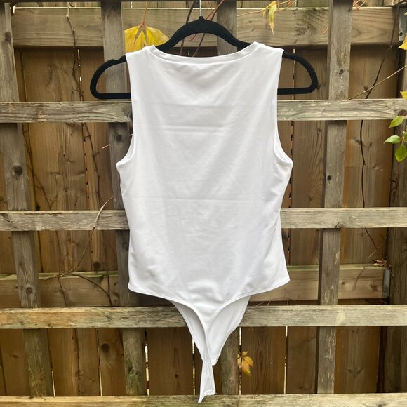 Aritzia Babaton Contour Crew Bodysuit in White Size Large - Picture 4 of 4